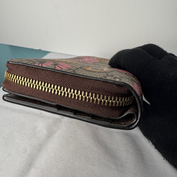 Gucci Pink and Brown Tiger Print Double Sided (Limited Edition) Wallet - Picture 6 of 10